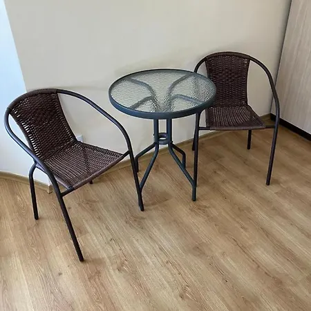 Vechna R 7 Sunny Apartamento